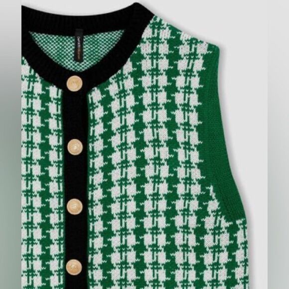 DeFacto Relax Fit Crew Neck Vest with Gold Buttons, Size‎ M - Picture 2 of 15